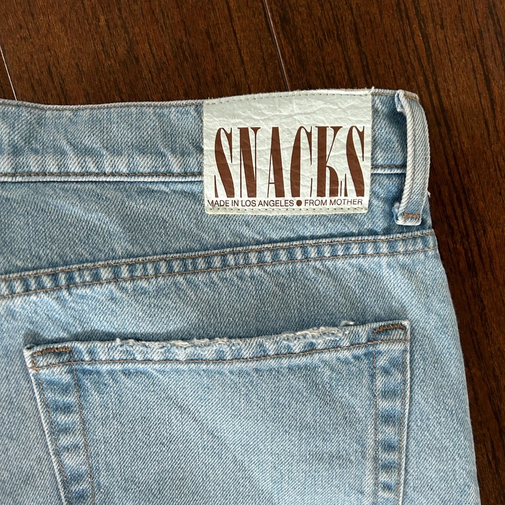 MOTHER SNACKS! The Fun Dip Puddle Jeans 
Lots Of Nibbles
Size 30 
EXCELLENT - Picture 10 of 13